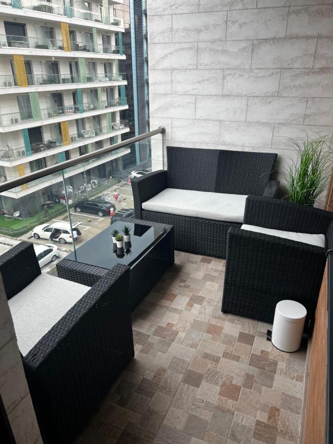 Romeo'S Beachfront Apartment By Loft, Hotel Opera And White Tower Мамая Екстериор снимка